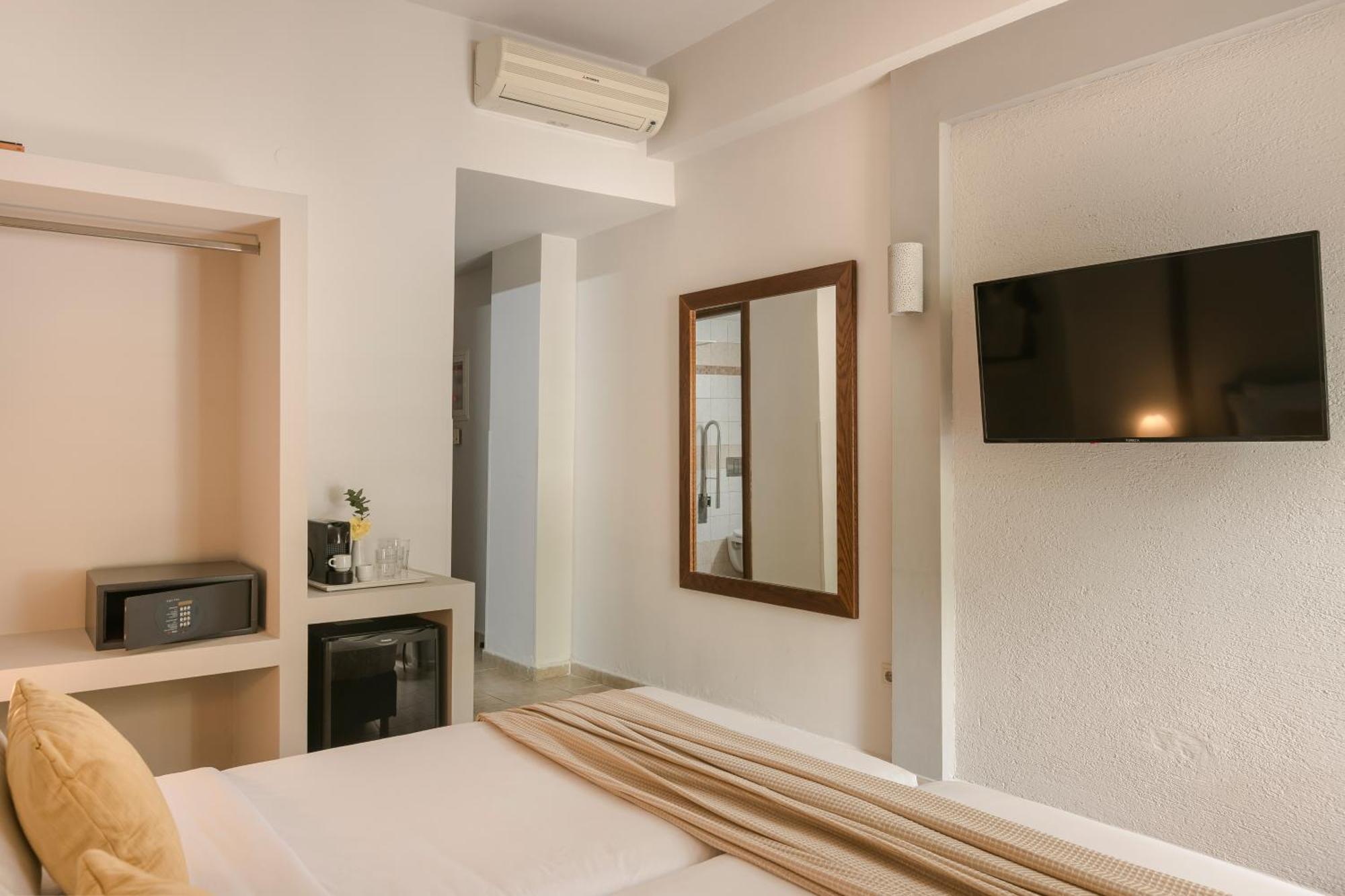 Niki Beach Hotel Kamariotissa Room photo